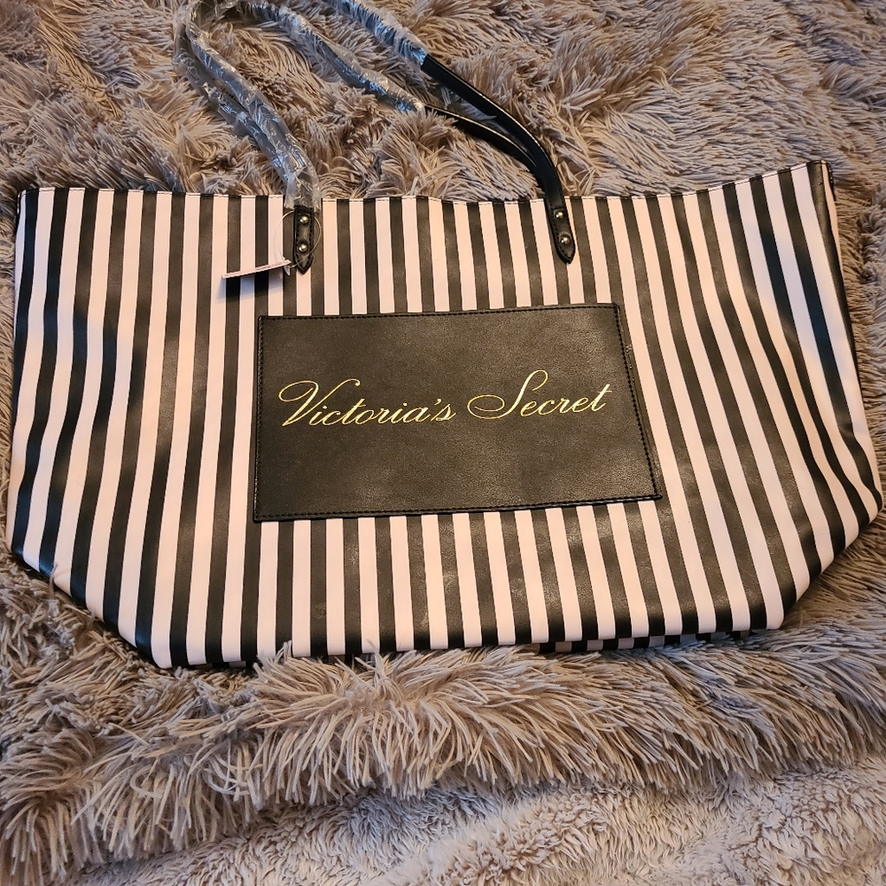 New with tags Victoria's Secret tote